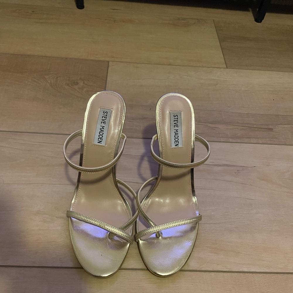 Steve Madden Belezza Gold heels